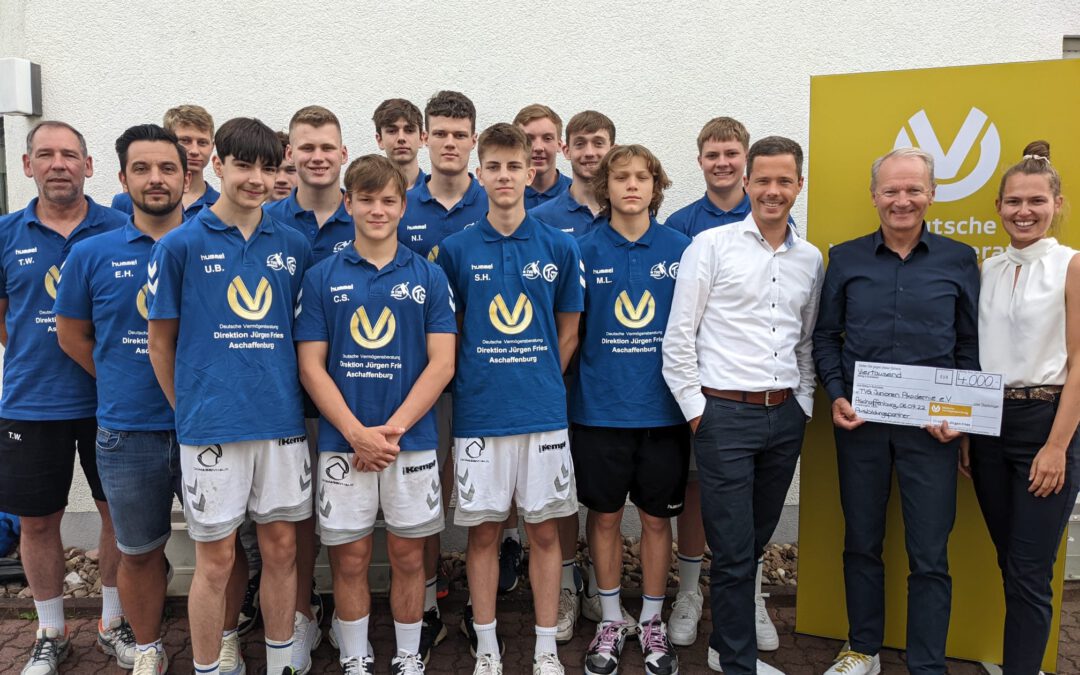 Junioren Akademie zu Besuch bei unserem Sponsor, der Direktion für Deutsche Vermögensberatung Jürgen Fries in Aschaffenburg!